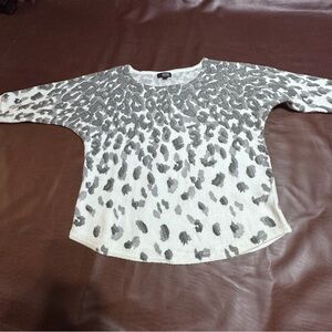 a.n.a Gray and Cream Patterned Sweater